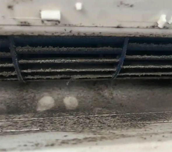 滦南空调吹的风有股烧焦味是怎么回事